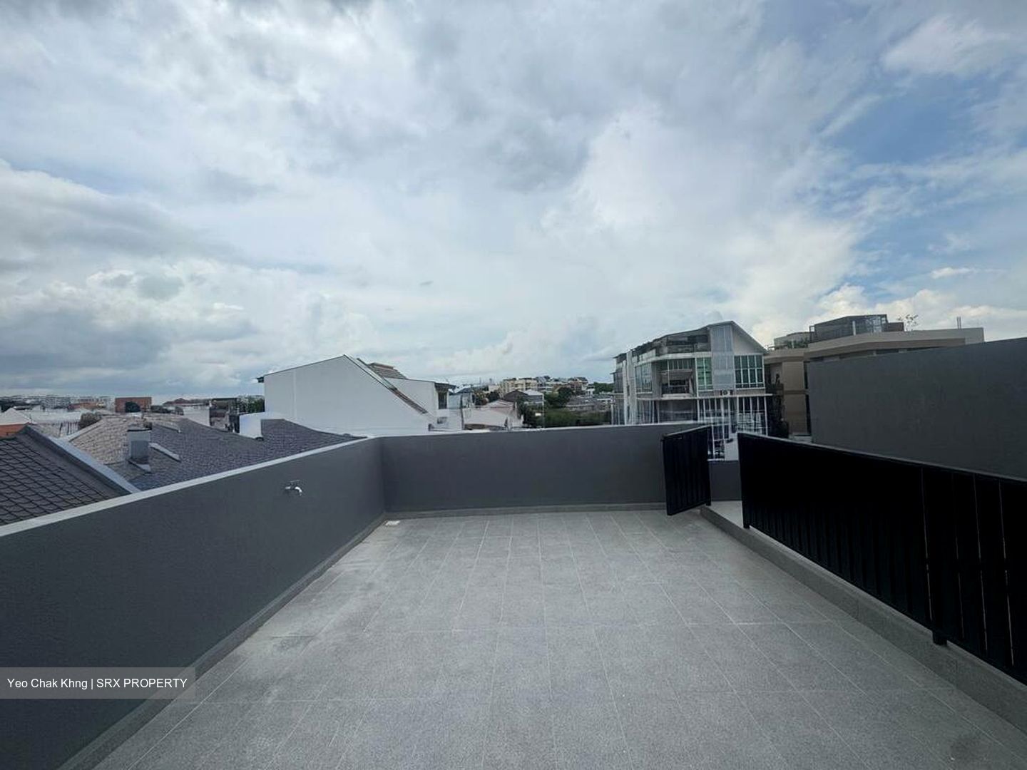 Richards Avenue (D19), Terrace #504669931